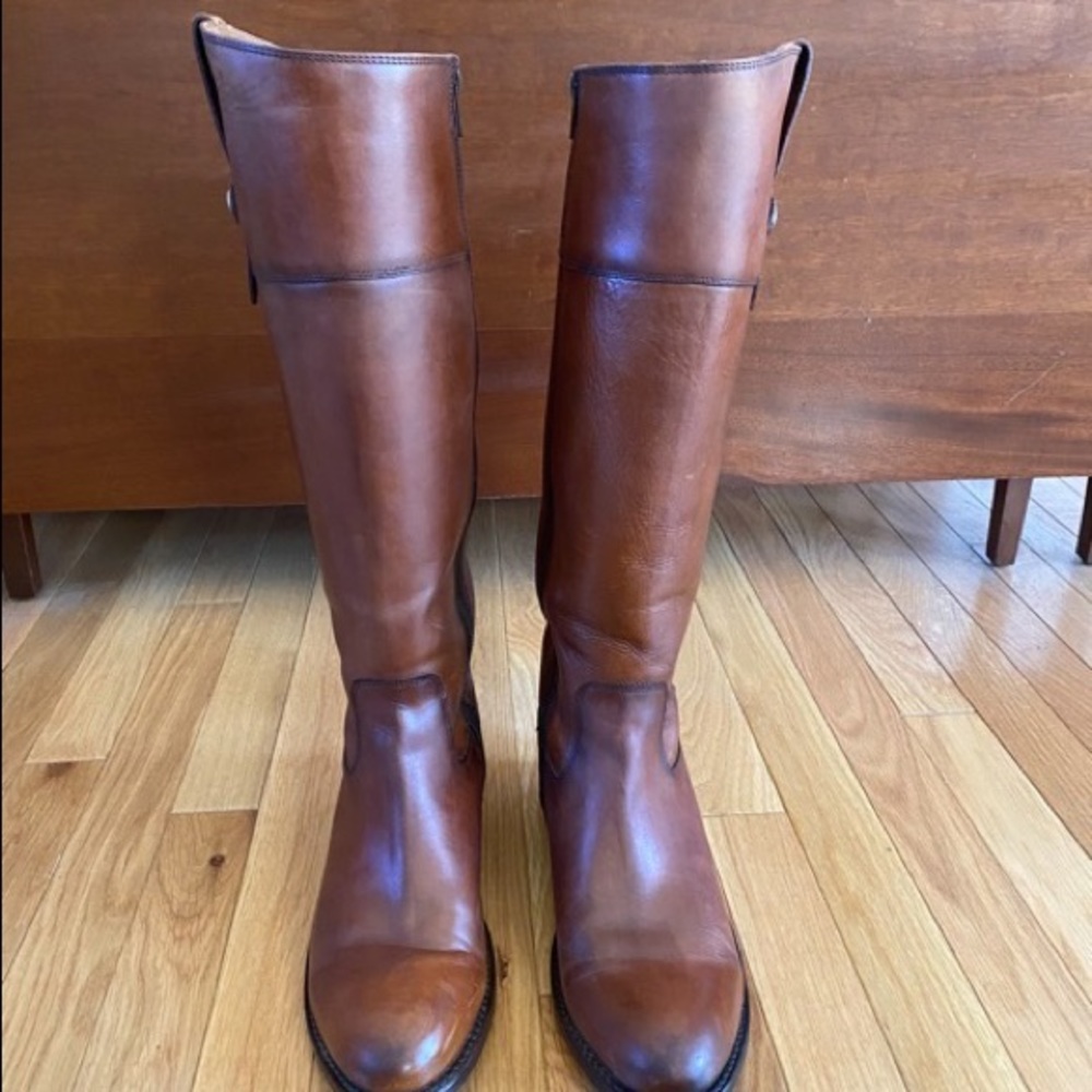 Frye Jayden Tall Boot.  Women’s size 11B.  Gently worn and excellent condition!